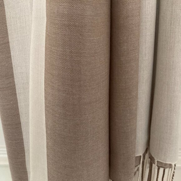 Banana Republic taupe ivory fringed scarf - Picture 8 of 15